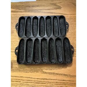 Vintage Wagner Ware Corn Stick Pan Cast Iron Hearthside Ware 1920s